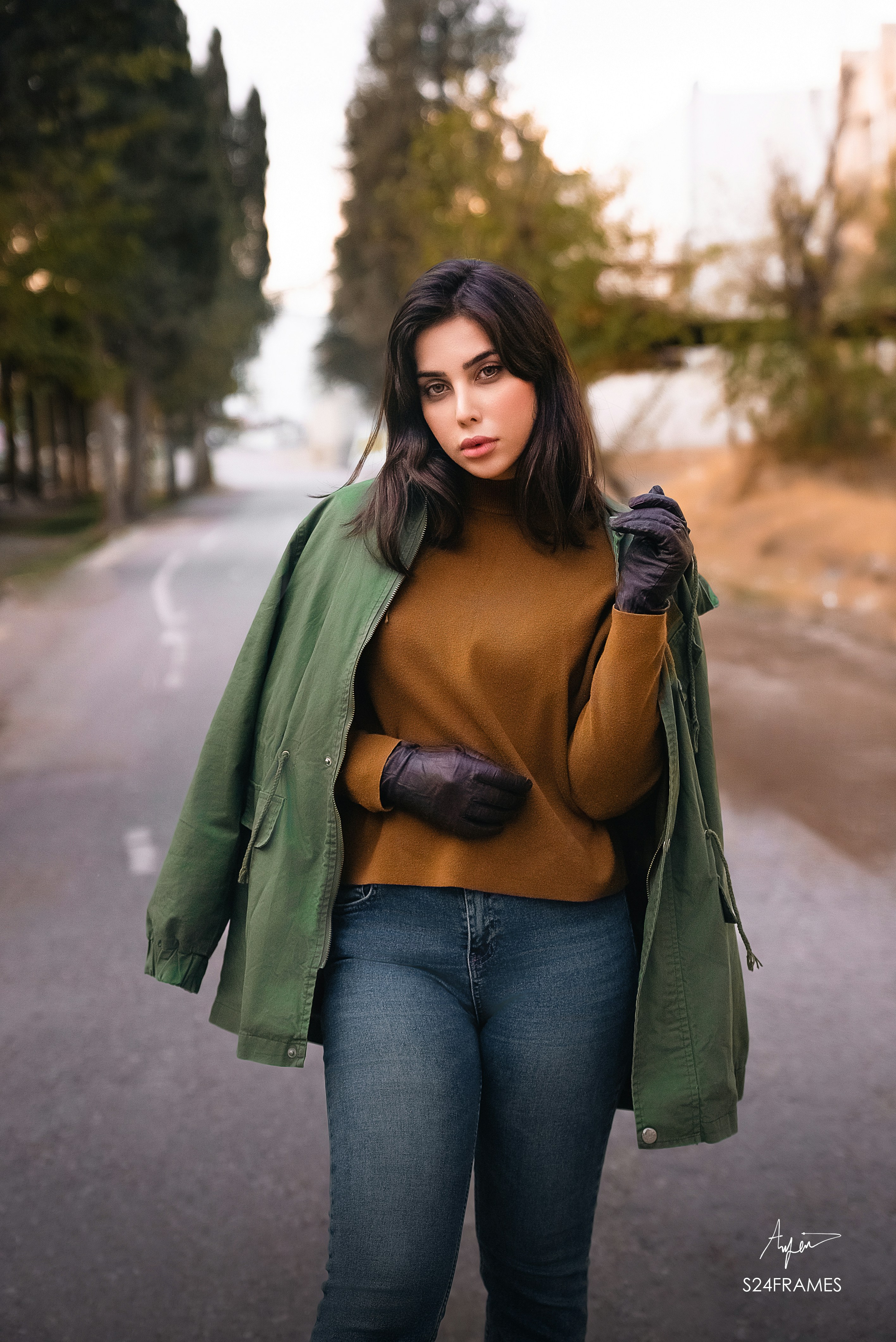 电影卡片海报图