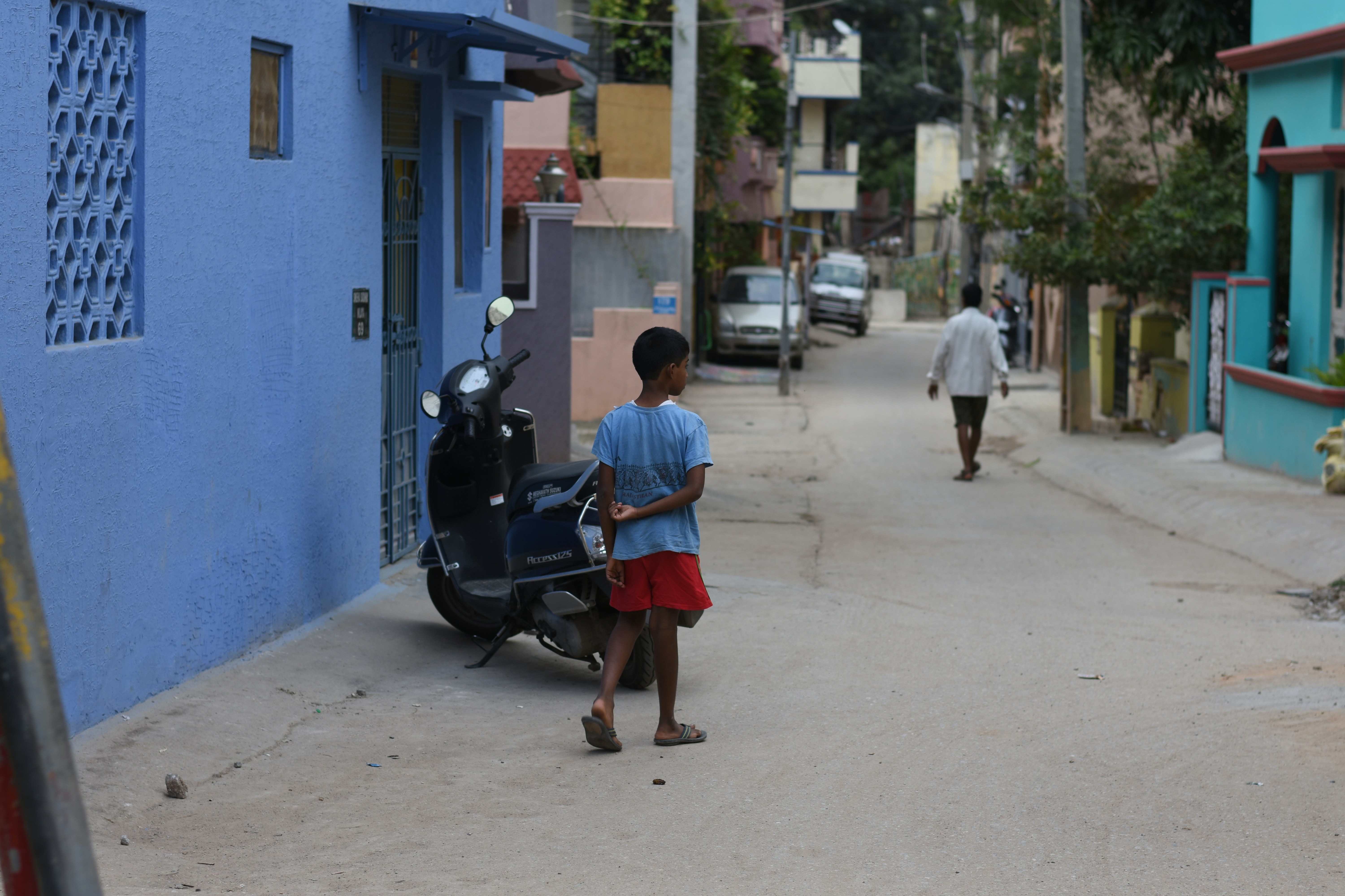九一传媒宣传片案例：企业品牌叙事画面